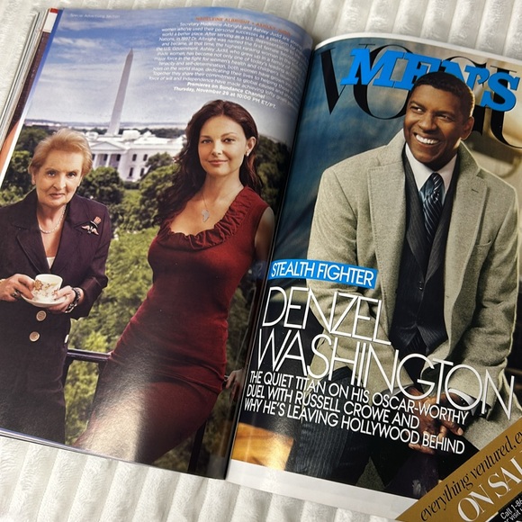 November 2007 Vintage Vogue Magazine - Jennifer Connelly Cover Collectible - Picture 12 of 16